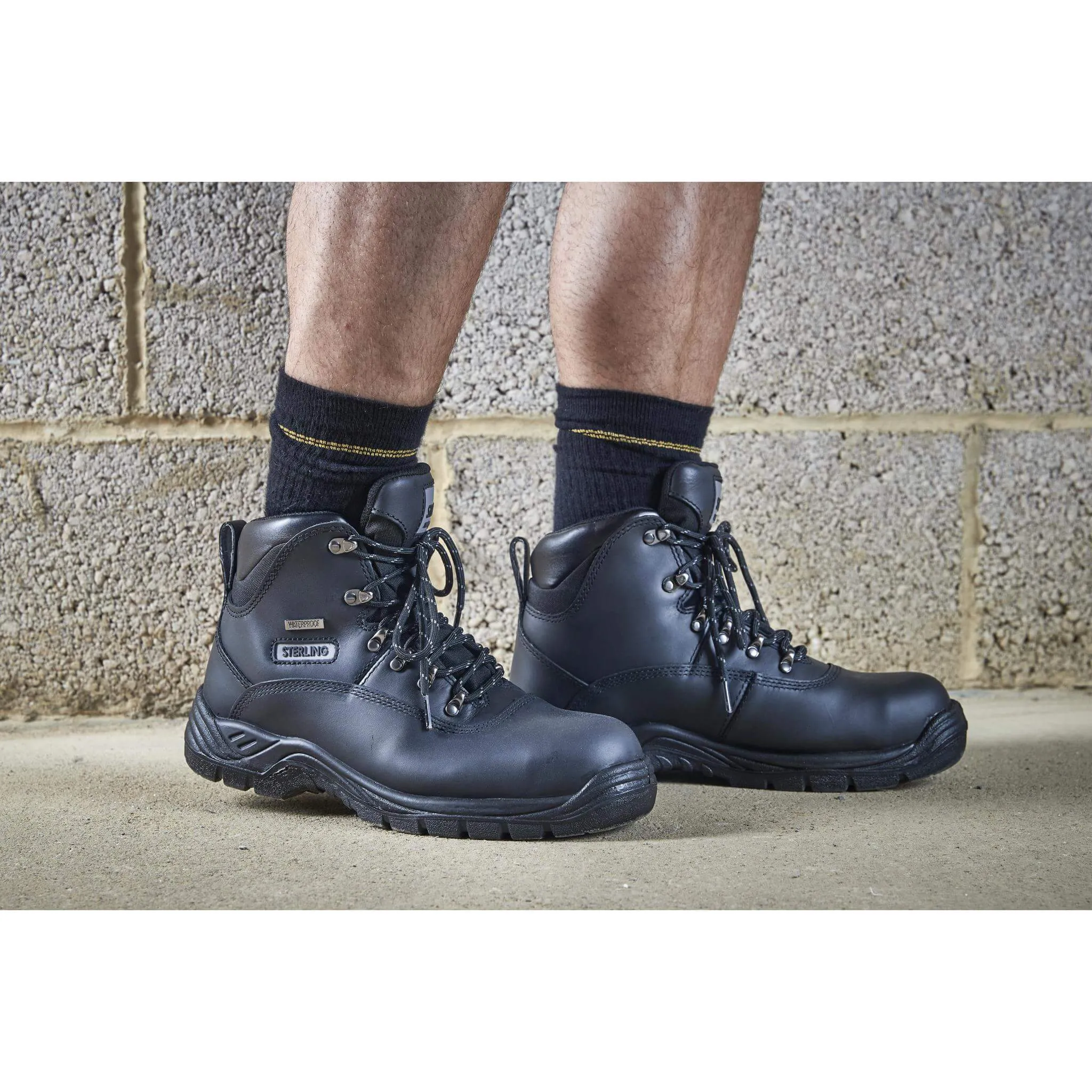 Apache SS812SM Black Waterproof Safety Hiker Boots