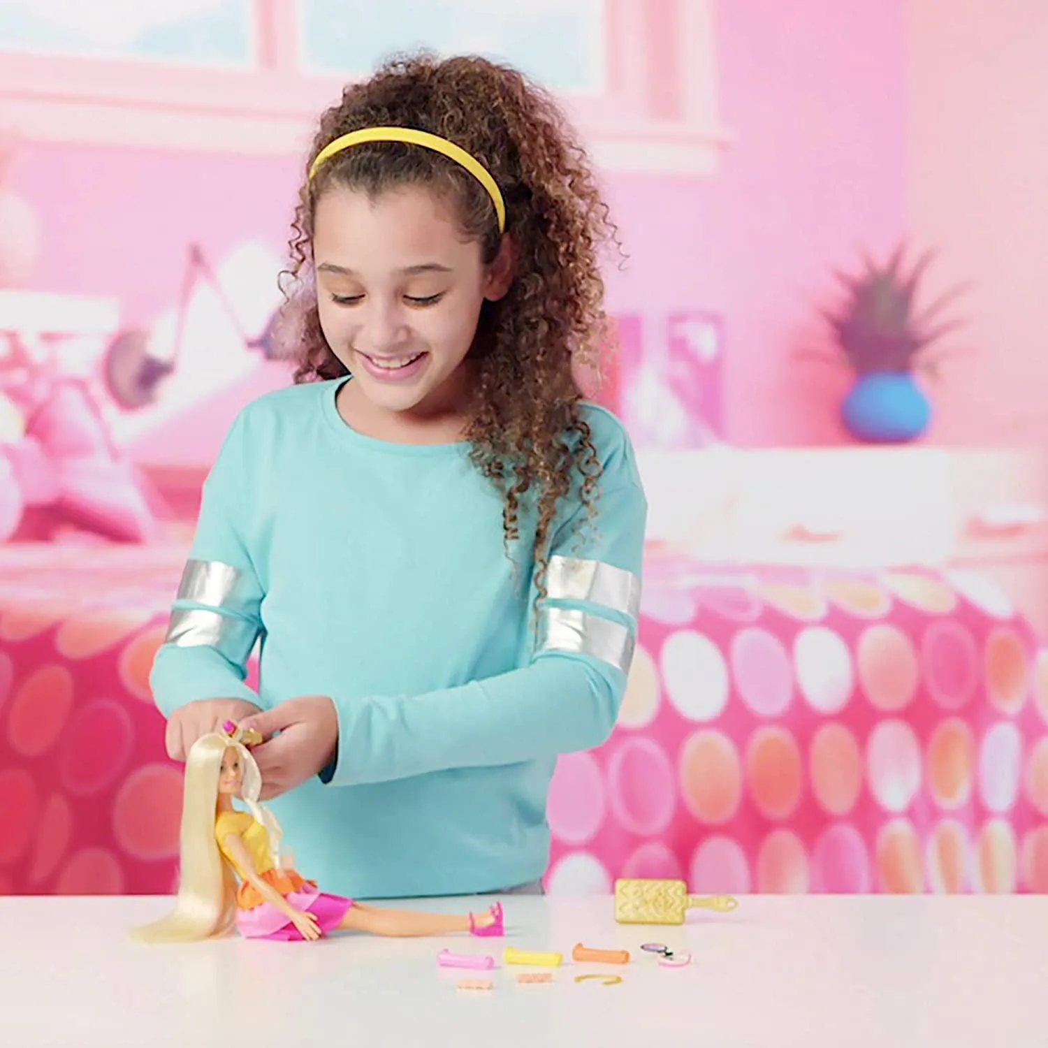 Barbie Ultimate Curls (with Doll) Playset GBK24