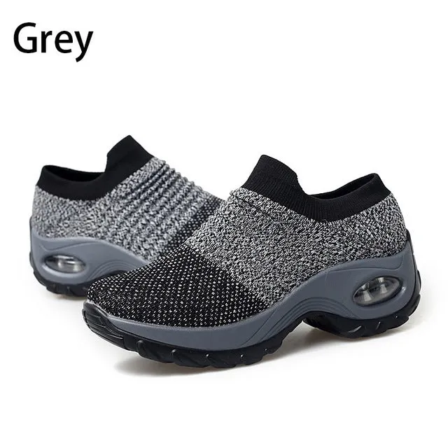 Fashion Women Lightweight Sneakers Running Shoes Outdoor Sports Shoes Breathable Mesh Comfort Running Shoes Air Cushion Lace Up
