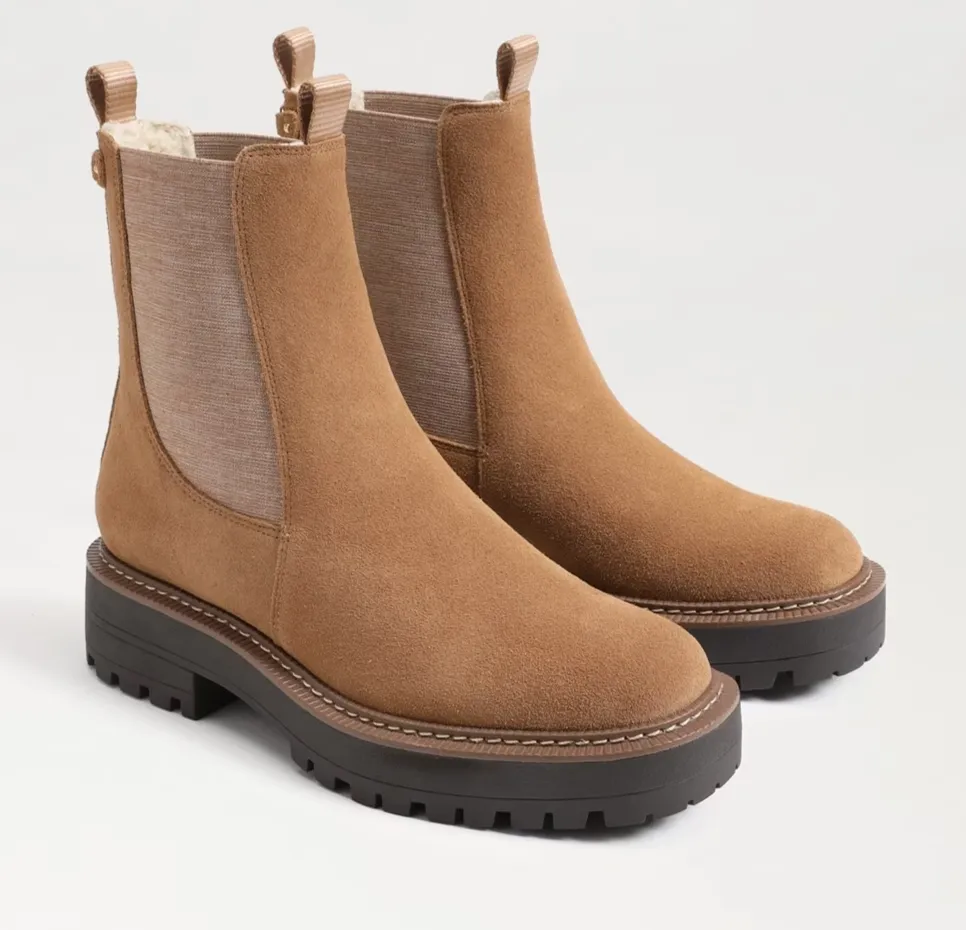 Laguna Chelsea Boots